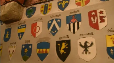 La symbolique des couleurs dans les armoiries de la famille Brown