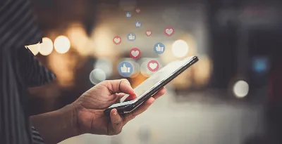 Comment utiliser les réseaux sociaux pour sa recherche généalogique ?